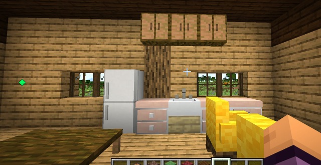 普通のノートPCでMrCrayfish’s Furniture Modを導入したマイクラをプレイしている様子