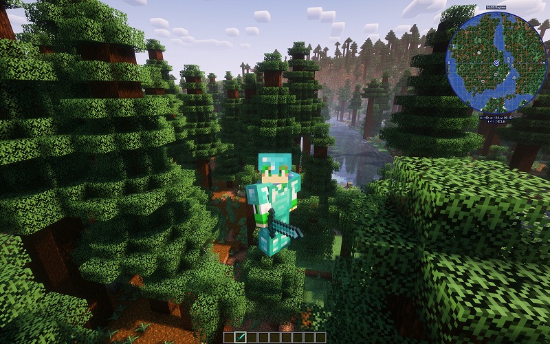 RTX5060で影MODと描画距離32チャンクの森林を探索中のプレイ画面(移動中でも60FPS前後で安定)